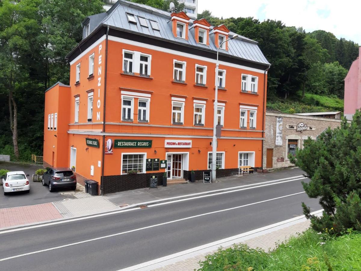 Penzion Haus Regrus Jáchymov Buitenkant foto